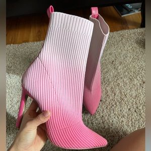 Steve Madden Pink booties
